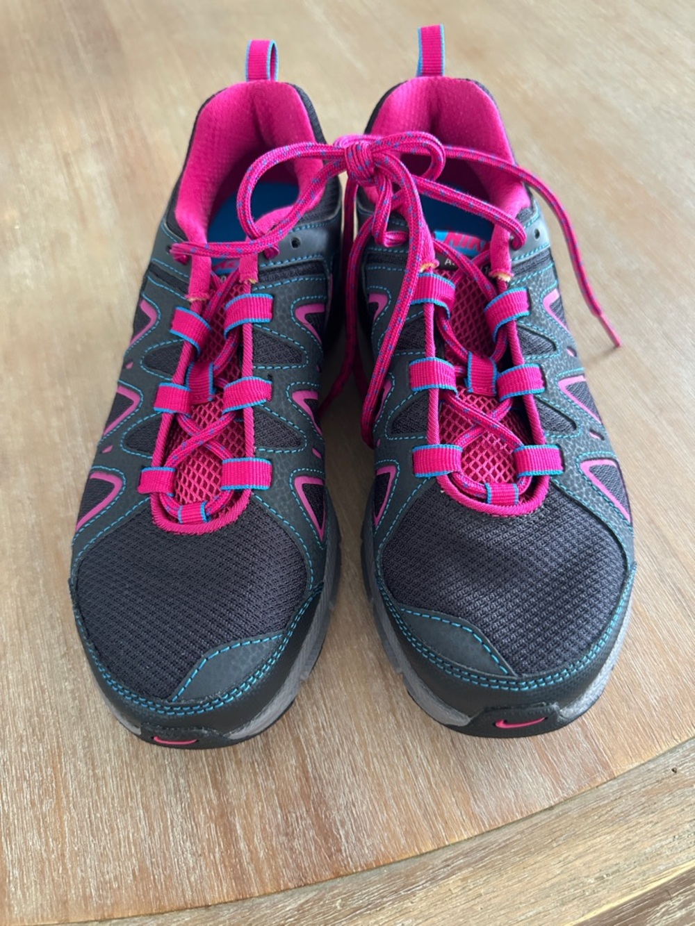 Nike Women’s Athletic Sneakers in Charcoal and Pink